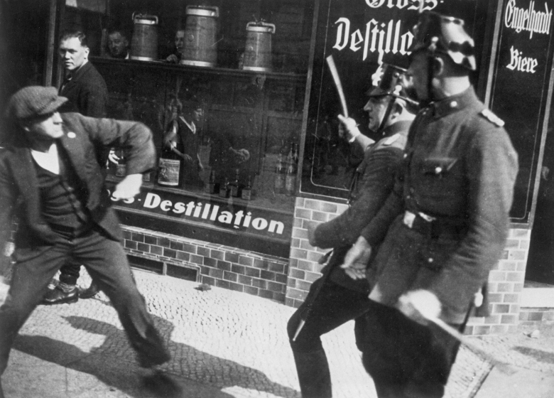 Im Berlin der Weimarer Zeit ging es rabiat zu: Die Polizei greift durch 