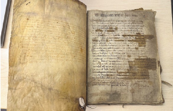 Restauriert: Das älteste Stralsunder Stadtbuch von 1270 bis 1310 