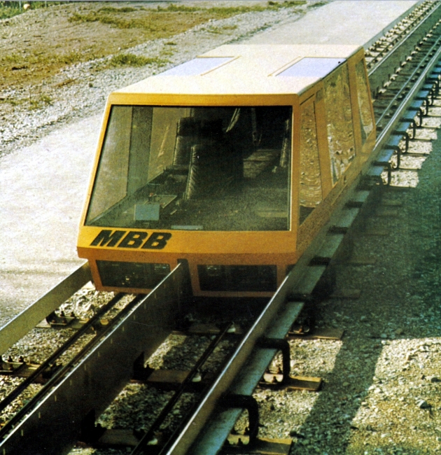 1974 auf der 930 Meter langen Versuchsstrecke: Erstes Magnetschwebe-Fahrzeug von MBB