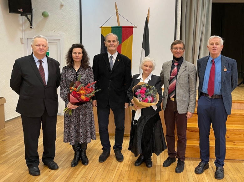 Unter den Ehrengästen: der Deutsche Honorarkonsul in Memel Arunas Baublys (links)