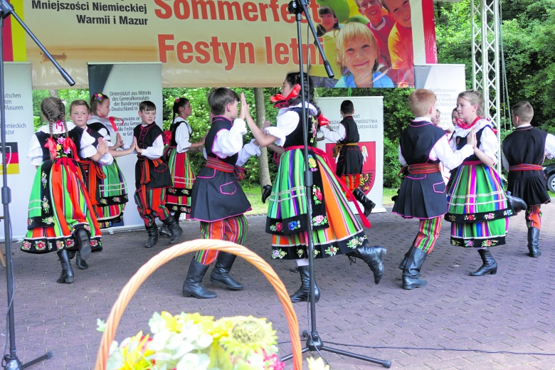 Aus Heilsberg angereist: Das Kinderensemble „Perła Warmii“ führte traditionelle Tänze in Trachten auf