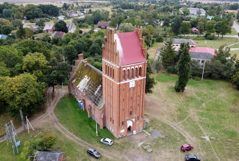 Beschädigungen am Dach: Das Kirchengebäude benötigt weitere Pflege