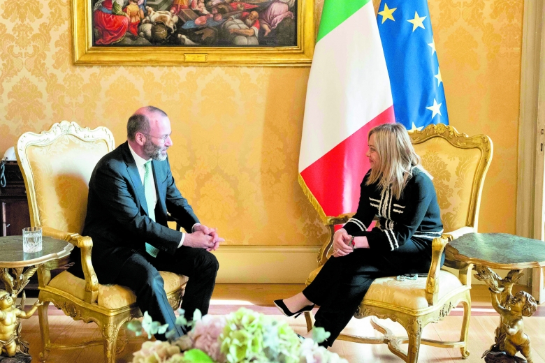 EVP-Chef Weber zu Gast bei Giorgia Meloni: Die Nähe zu Italiens neuer Regierungschefin entsetzt die europäische Linke