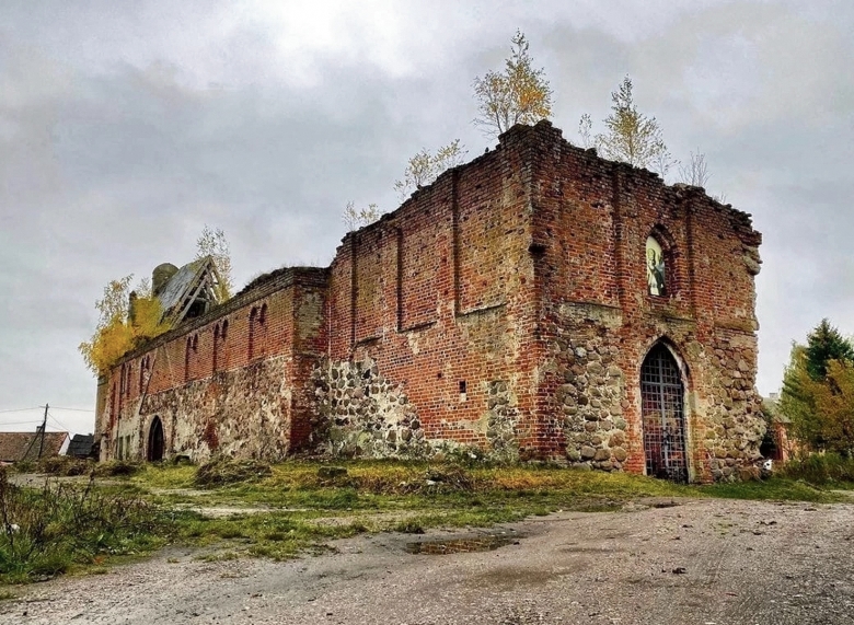 Nur noch Ruine: Die Kirche von Pobethen steht seit den 80er Jahren leer
