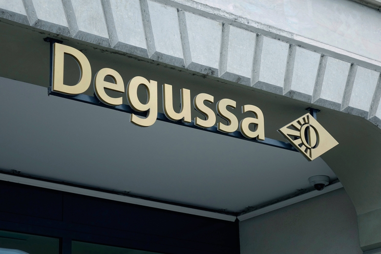 Vom Generationswechsel an der Spitze geprägt: Degussa Sonne/Mond Goldhandel GmbH