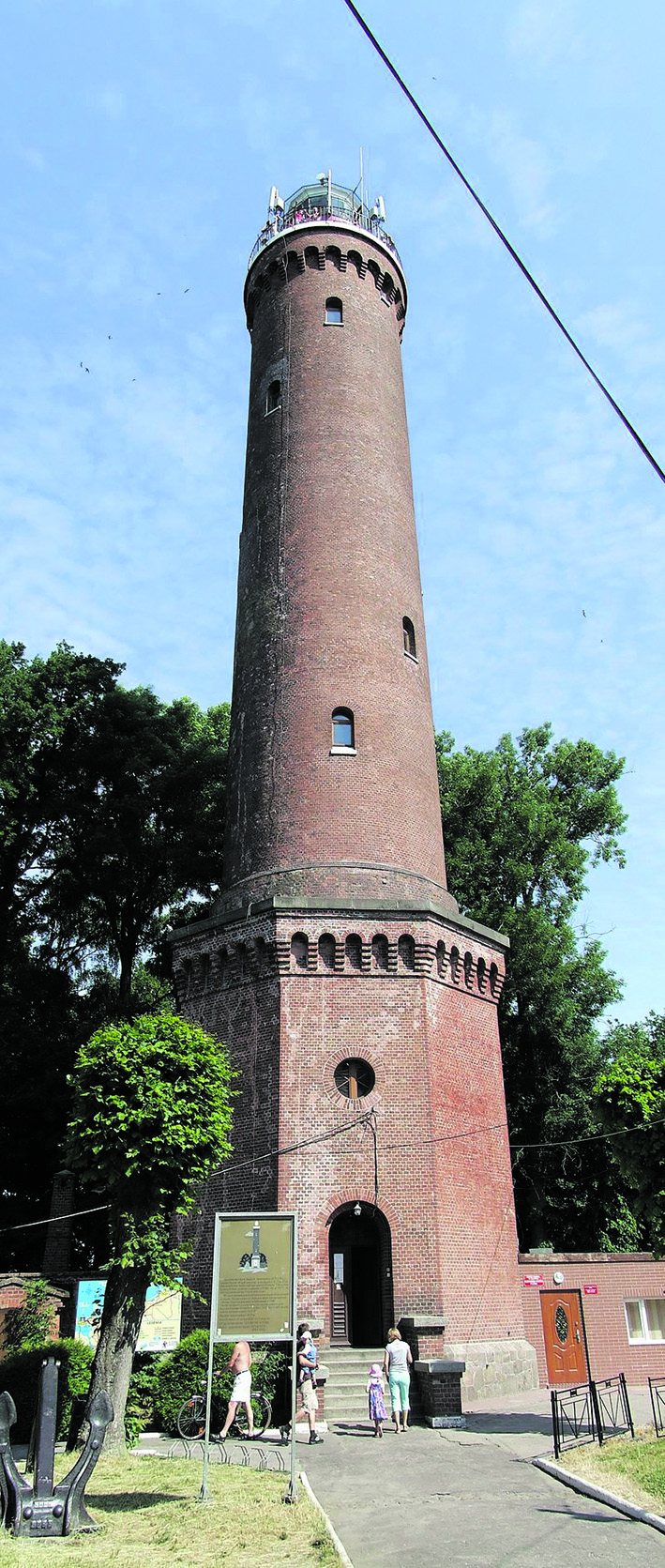 Heute ein Touristenmagnet:  Der zweitälteste Leuchtturm an der polnischen Ostsee­küste in Funkenhagen 