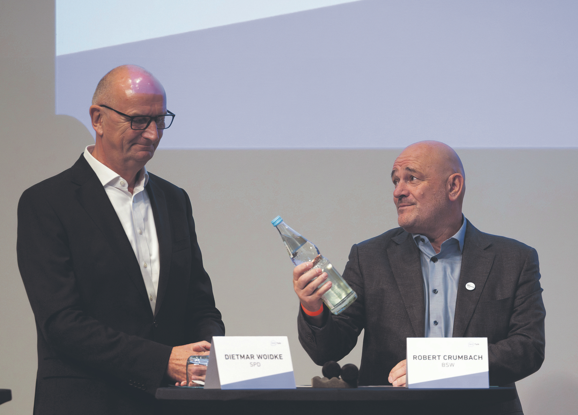 Dürfte an einer Koalition schwer zu schlucken haben: Dietmar Woidke (l.) mit Robert Crumbach