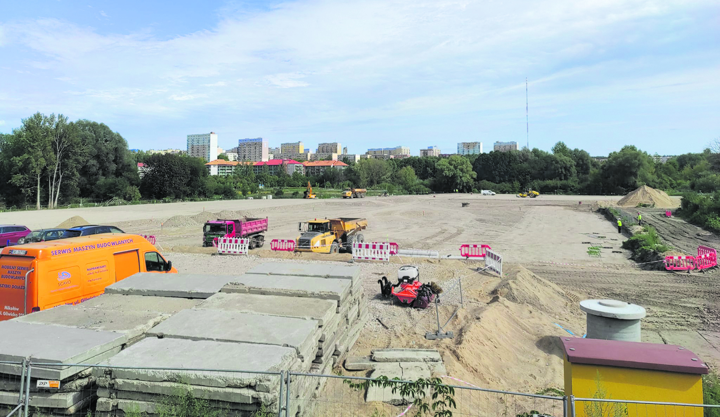 Am Rand Allensteins: Baustelle für das Gebäude der Möbelkette