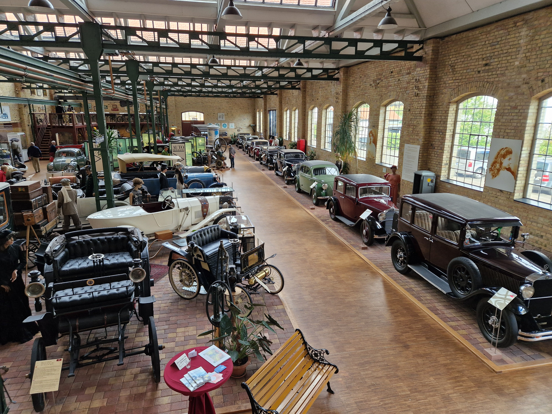 Relikte aus der frühen Mobilitäts-Ära: Das in der historischen Benz-Fabrik angesiedelte Automuseum 