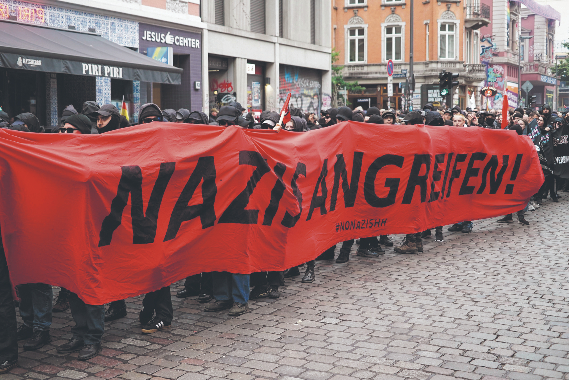 Auslöser für die „Anti-Antifa“: Aggressive Linksextremisten, hier auf einer Demo vergangenen Sommer in Hamburg