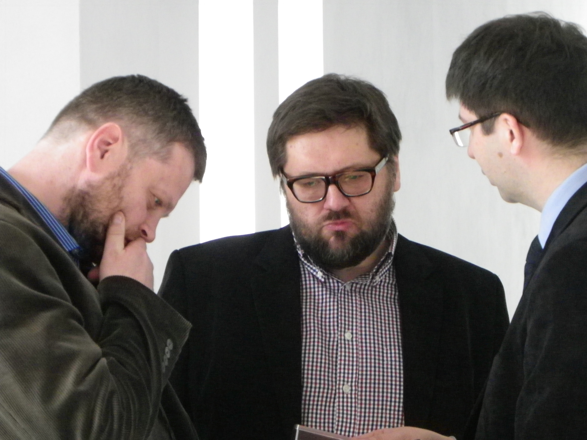 Stehen für Aufarbeitung: Dariusz Węgrzyn (l.), Sebastian Rosenbaum und Adam Dziurok (r.)