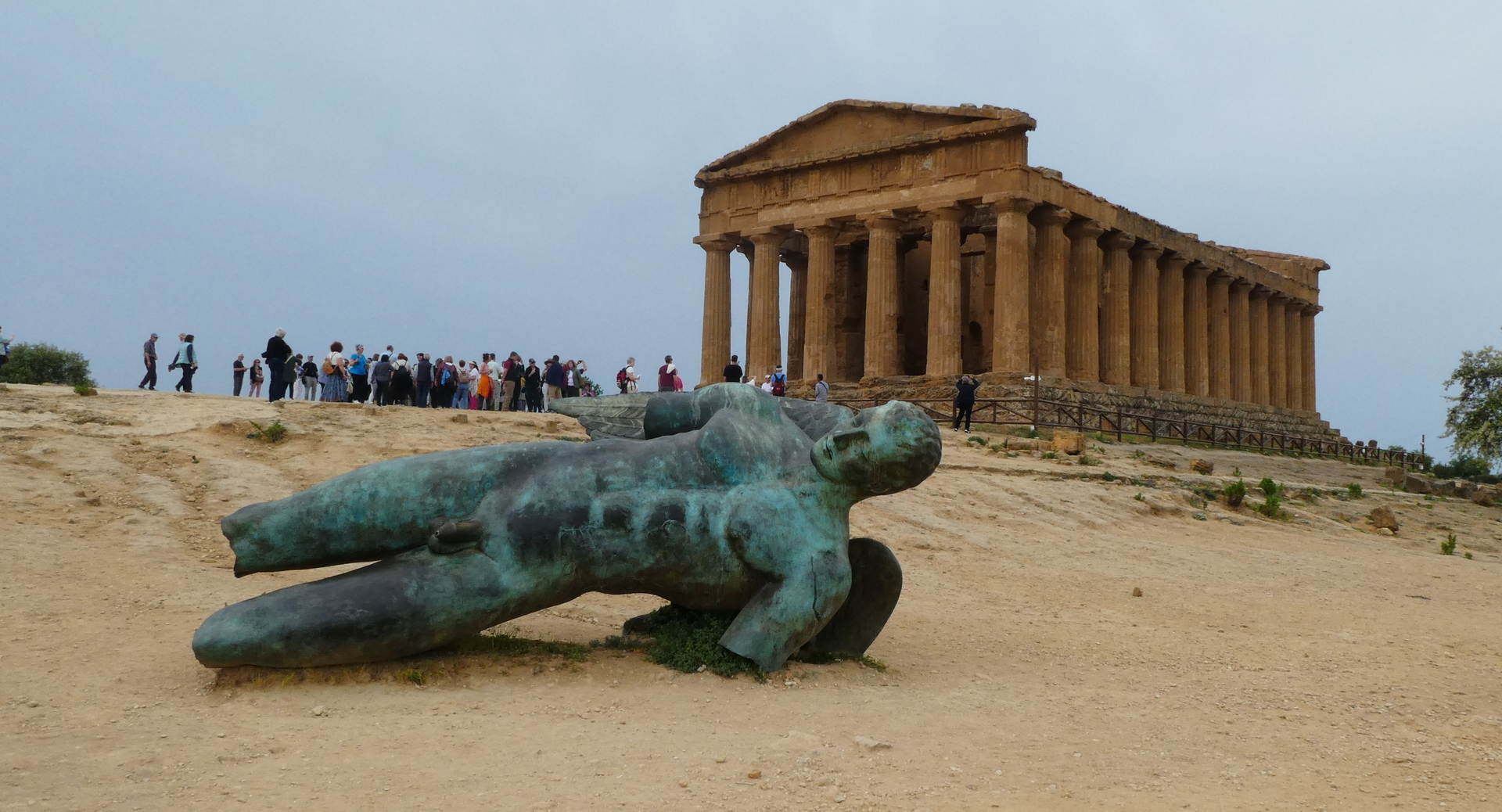 Reste aus griechischer Vergangenheit: Gestürzter Ikarus vor dem Concordiatempel