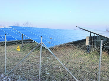 Bestehende Solarmodule unweit vom neuen Photovoltaikfeld nahe Hornbach 