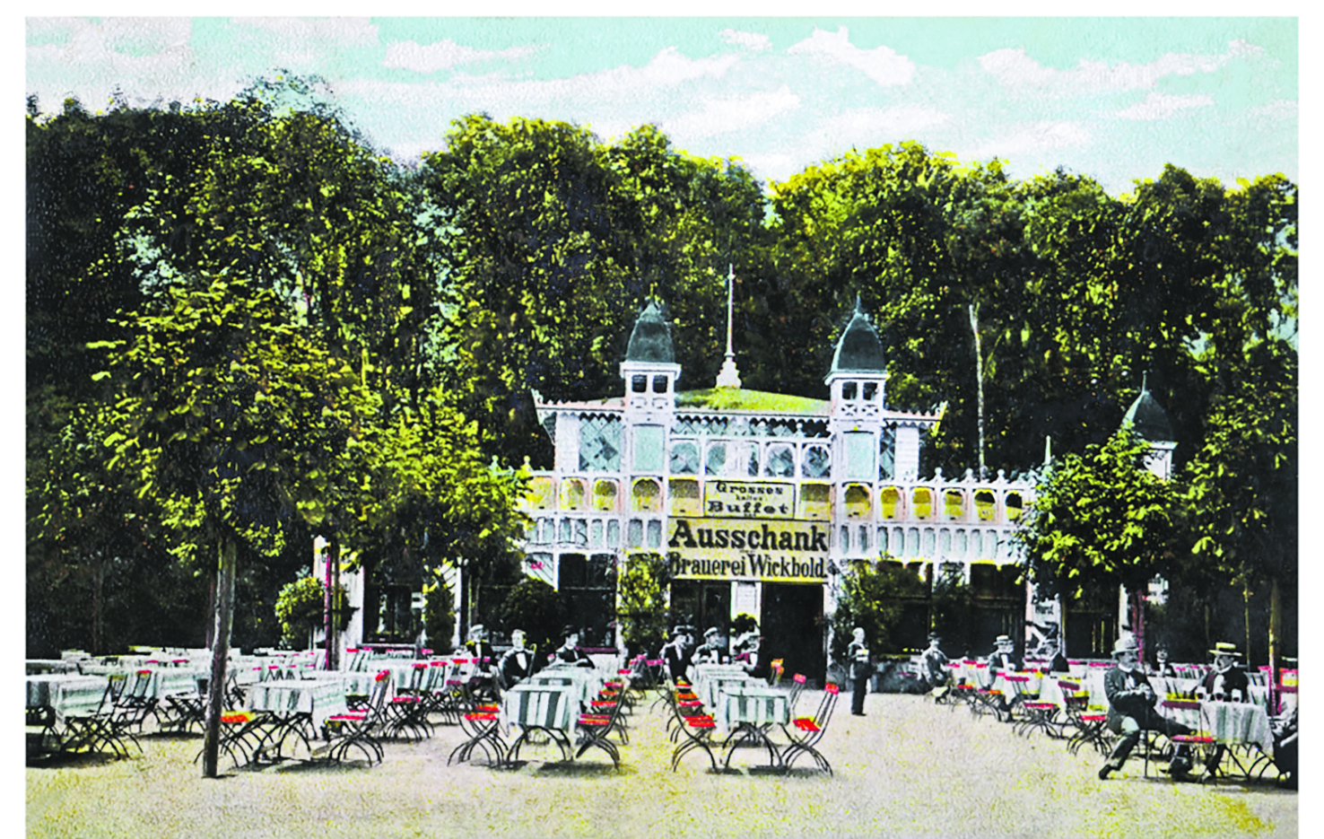 Treffpunkt durstiger Kehlen um 1900: Ausflügler und studentische Corporierte trafen sich zu einem oder mehreren kühlen Krügen Bier im Ausschankhaus der Brauerei Wickbold in Königsberg beim Tiergarten