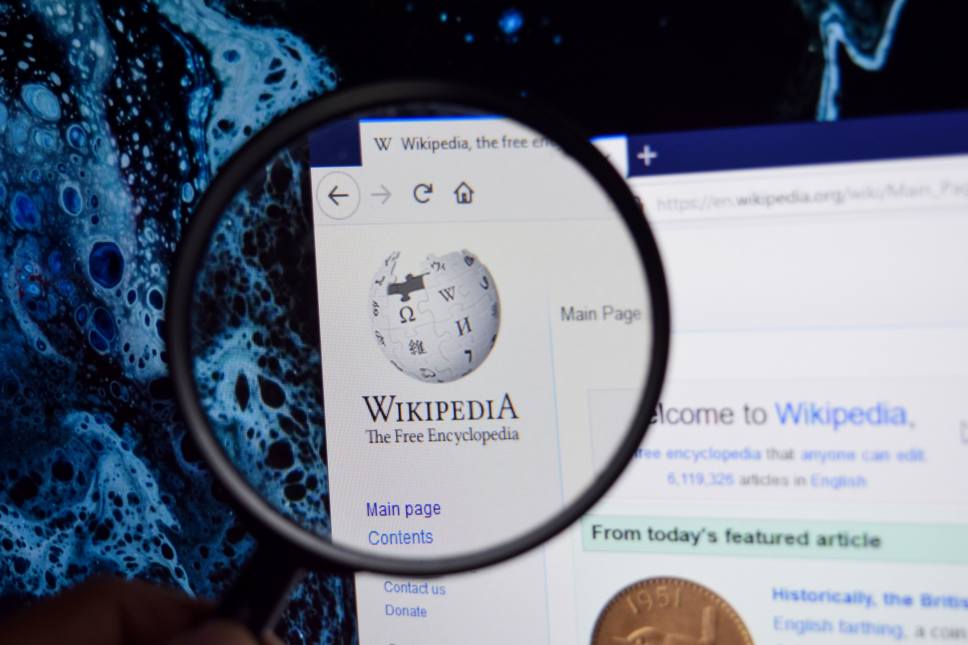 Unter die Lupe genommen: Die angeblich „freie“ Online-Enzyklopädie weckt seit Jahren Zweifel an ihrer Seriosität