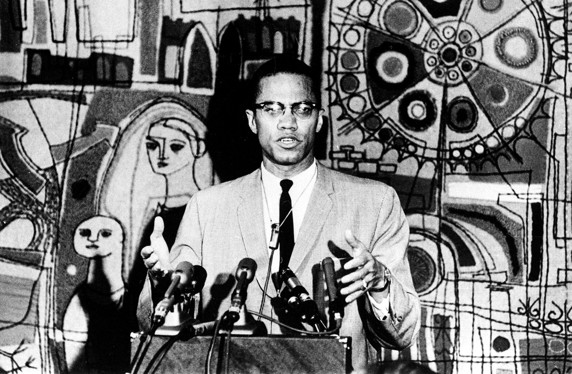 Seine beeindruckende Rhetorik machte ihn zu einem der prominentesten Sprecher der Nation of Islam: Malcolm X auf einer Pressekonferenz im März 1964