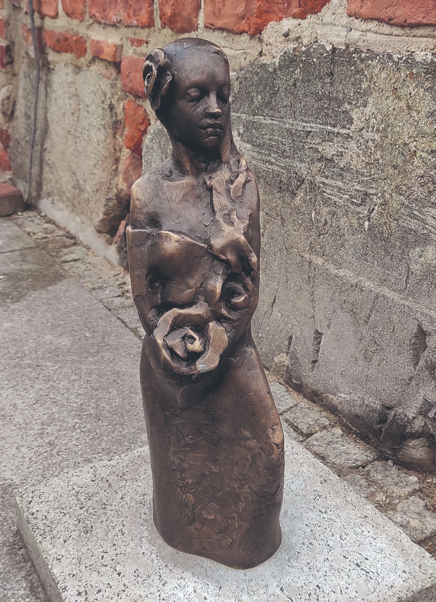 Allenstein-M-rchenhafte-Figuren-in-der-Altstadt