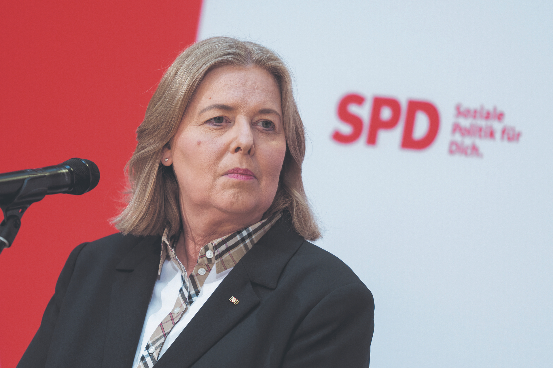Kommt langsam in Erklärungsnot: Bundesarbeitsministerin Bärbel Bas findet keine Lösung zur Finanzierbarkeit des Rentensystems