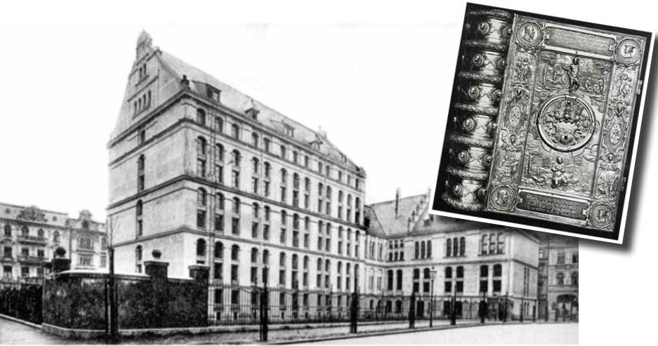 Die Königliche und Universitätsbibliothek zu Königsberg war schon früh auch für das allgemeine Volk zugänglich. Einer ihrer Schätze waren die mit Silber beschlagenen Werke aus der sogenannten Silberbibliothek