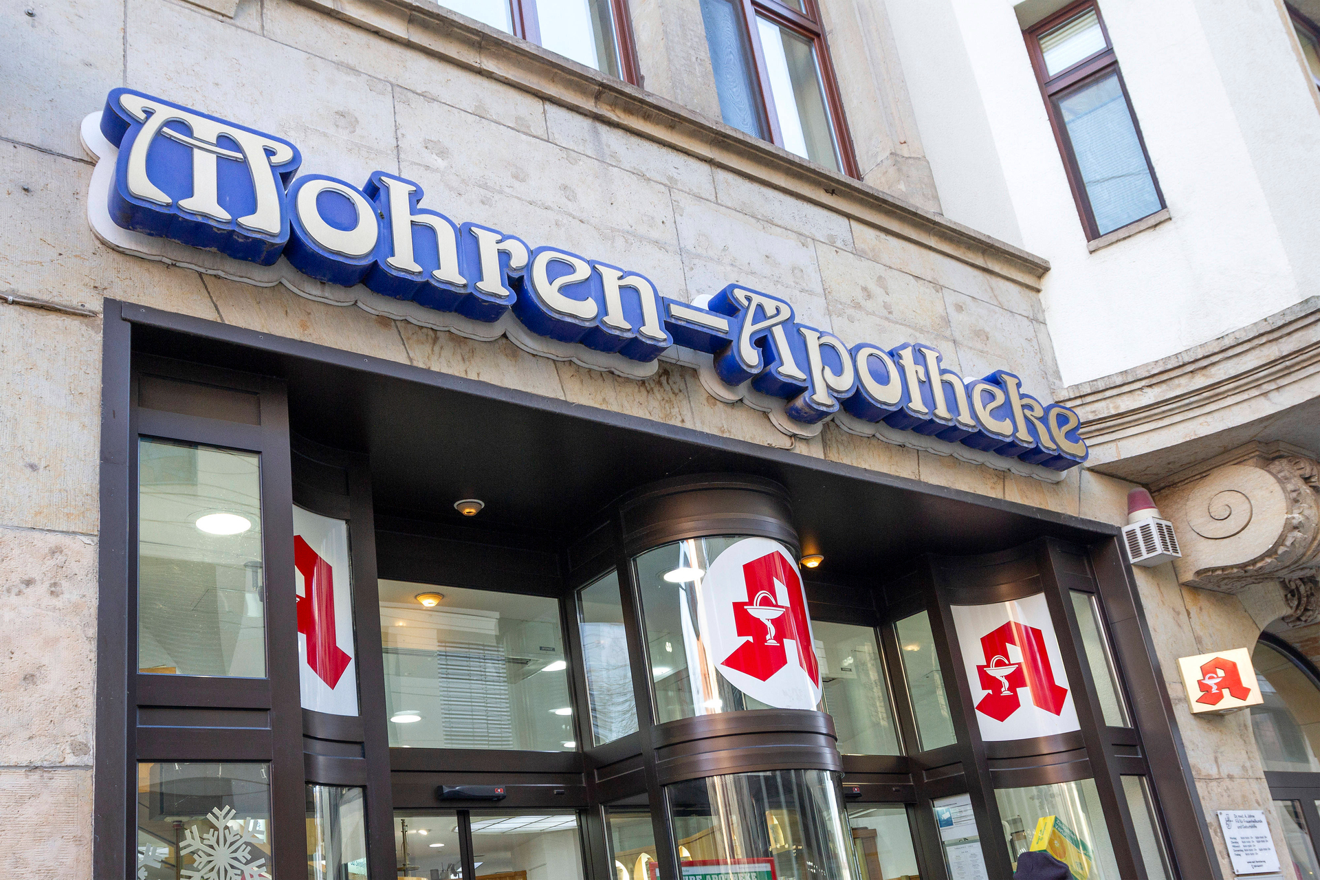 Im Visier der Sprachpolitiker: Mohrenapotheken sind, wie hier in Erfurt, in Deutschland weit verbreitet