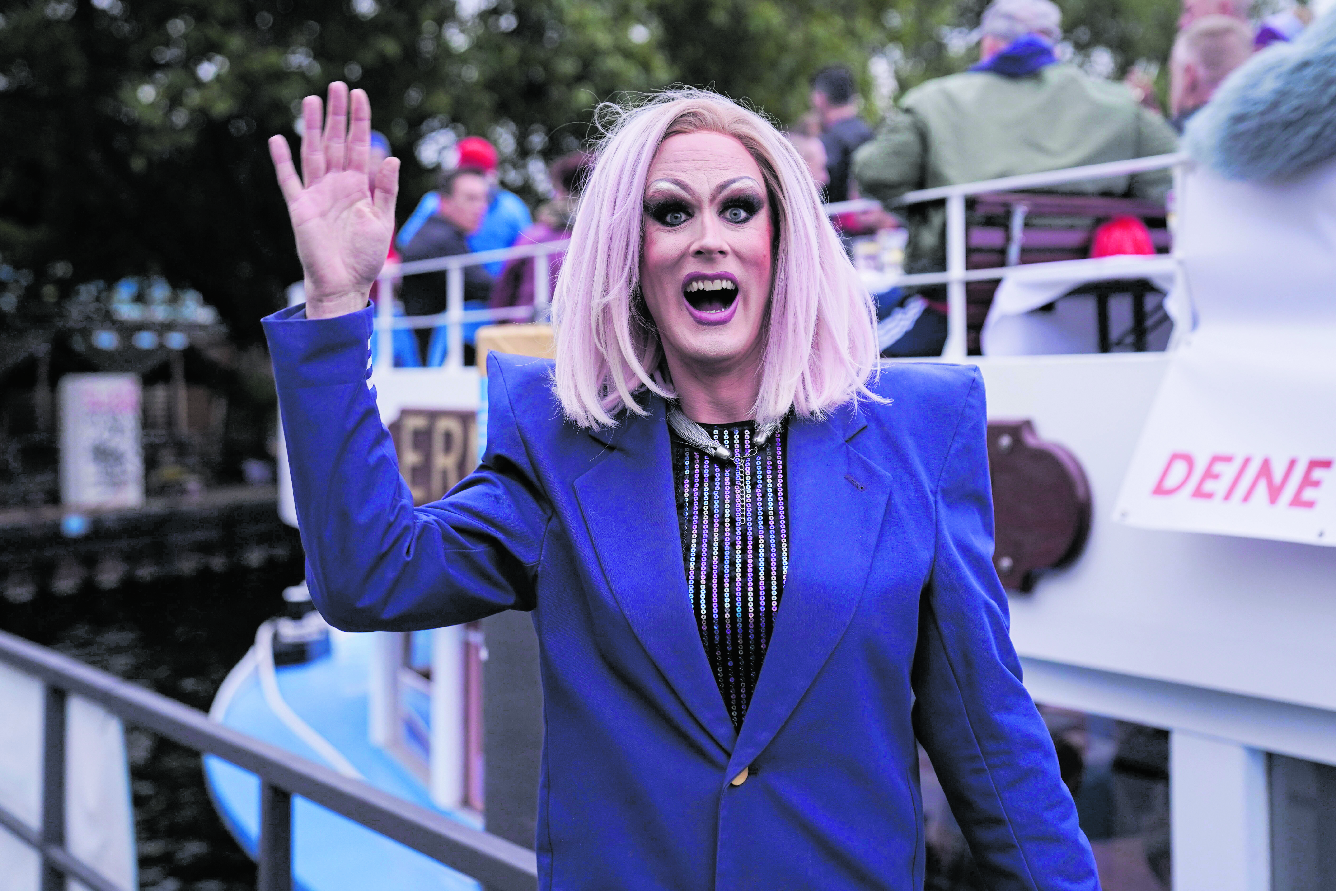 Liebt Kinder auf ihre ganz spezielle Art: Dragqueen Juressica Parka