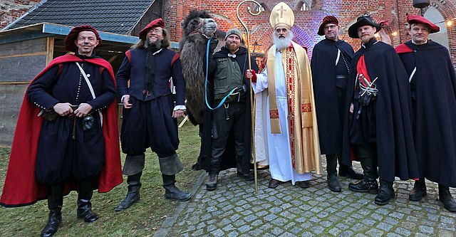 St-Nikolaus-Lichterglanz-im-Johanniskloster