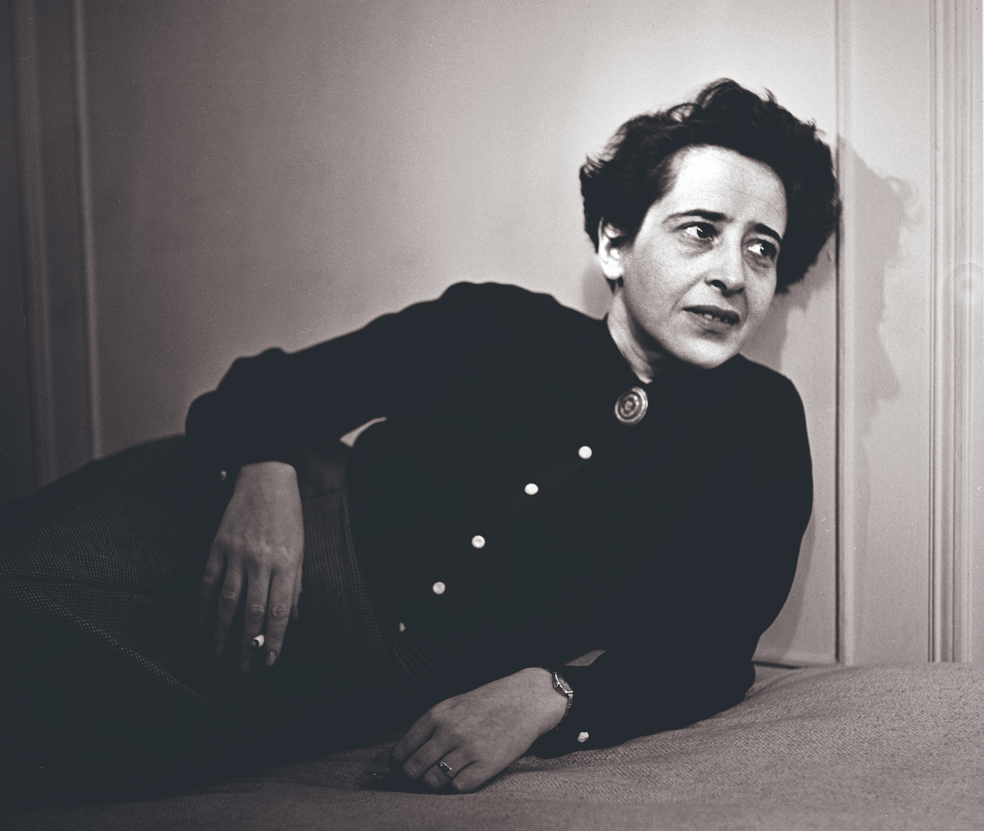 Hannah-Arendt-Rauchende-K-mpferin-gegen-den-Totalitarismus