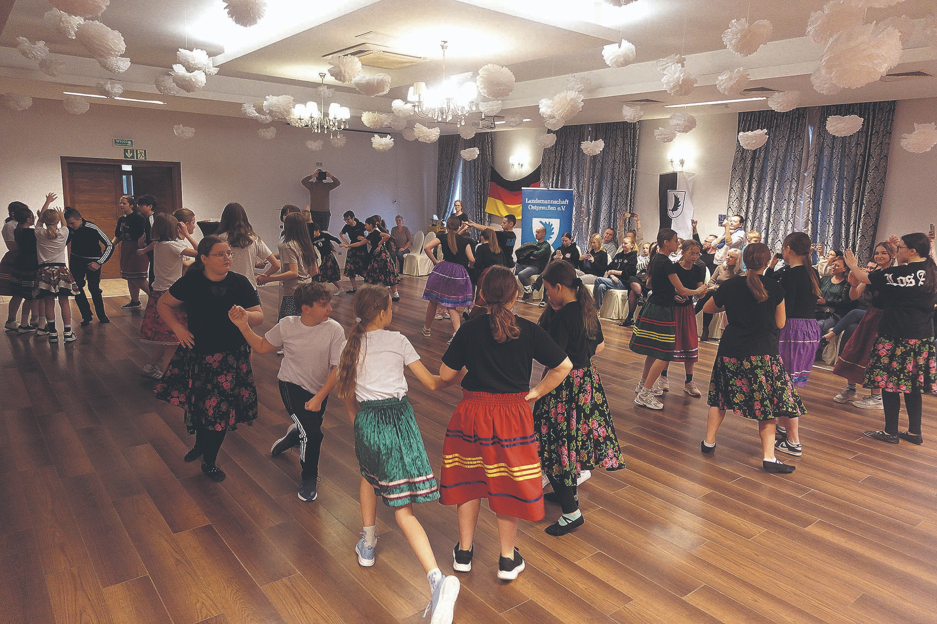 Höhepunkt der Veranstaltung: Die jungen Teilnehmer führen ihren Eltern ihr erlerntes Können vor