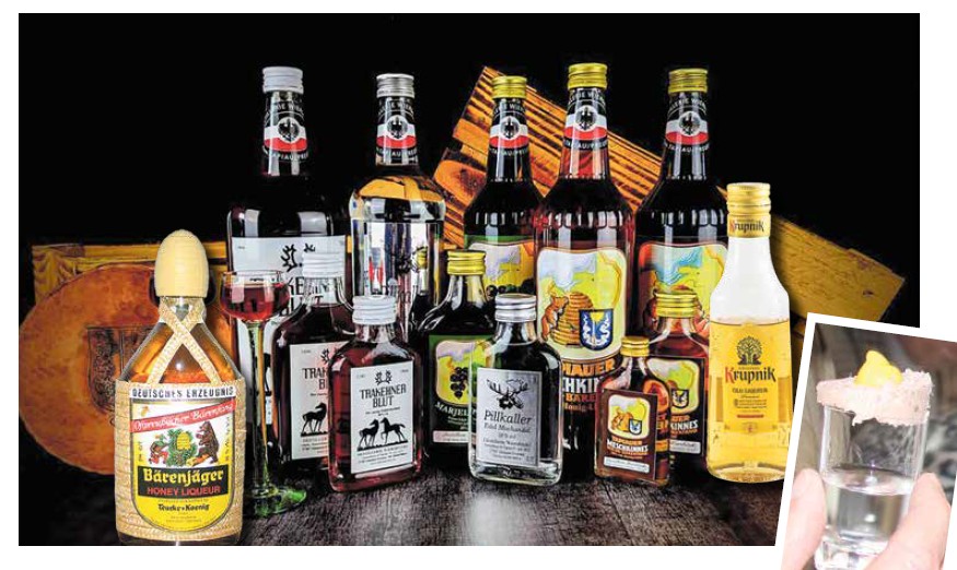 Von Bärenjäger über Trakehner Blut bis zum Krupnik oder dem Pillkaller mit Leberwurst (r.) – Ostpreußens  Schnäpse sind echte Originale und ganz besondere Spirituosen-Spezialitäten