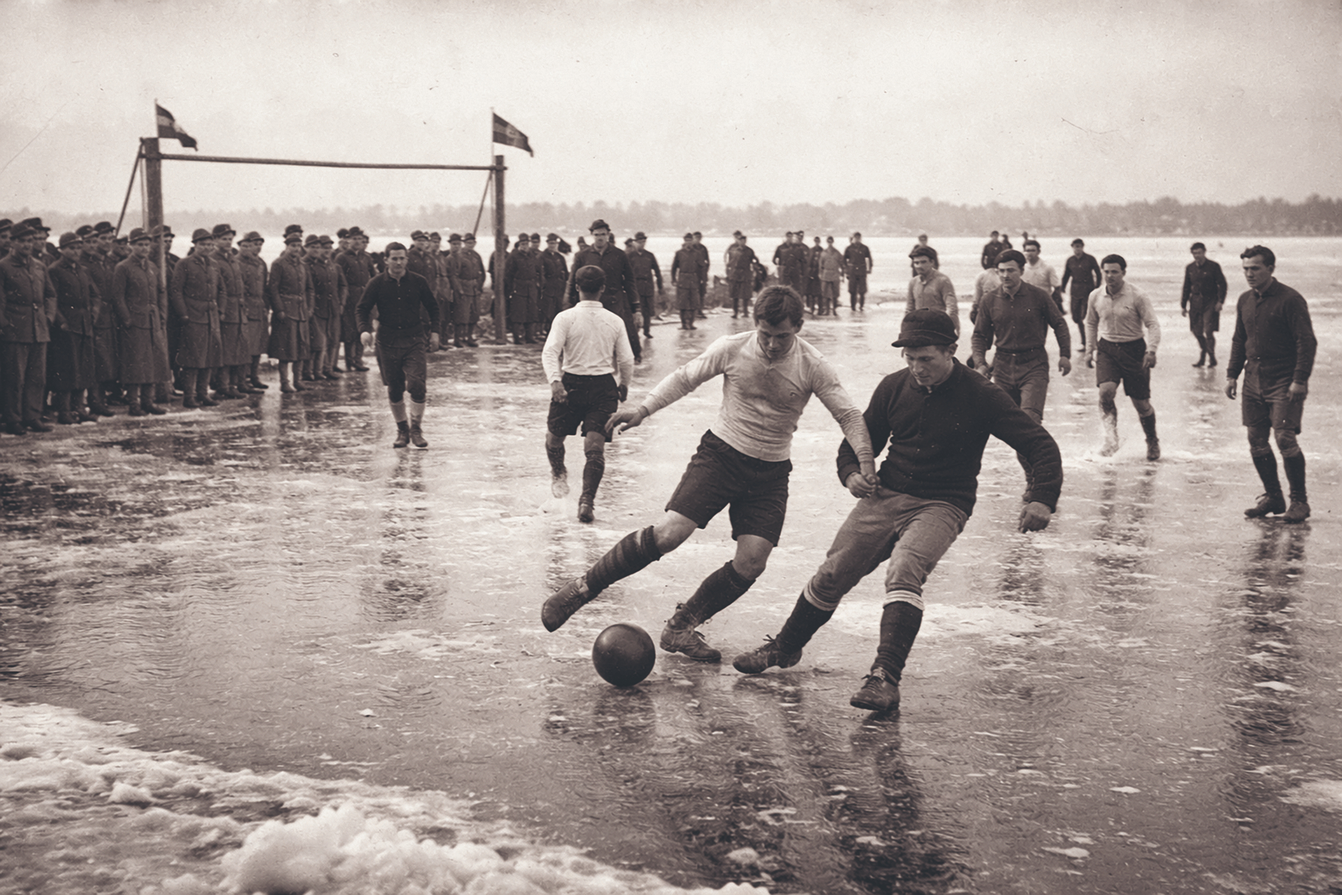 Fußball auf dem Eis des Haffs verkam schnell zur kuriosen Rutschpartie