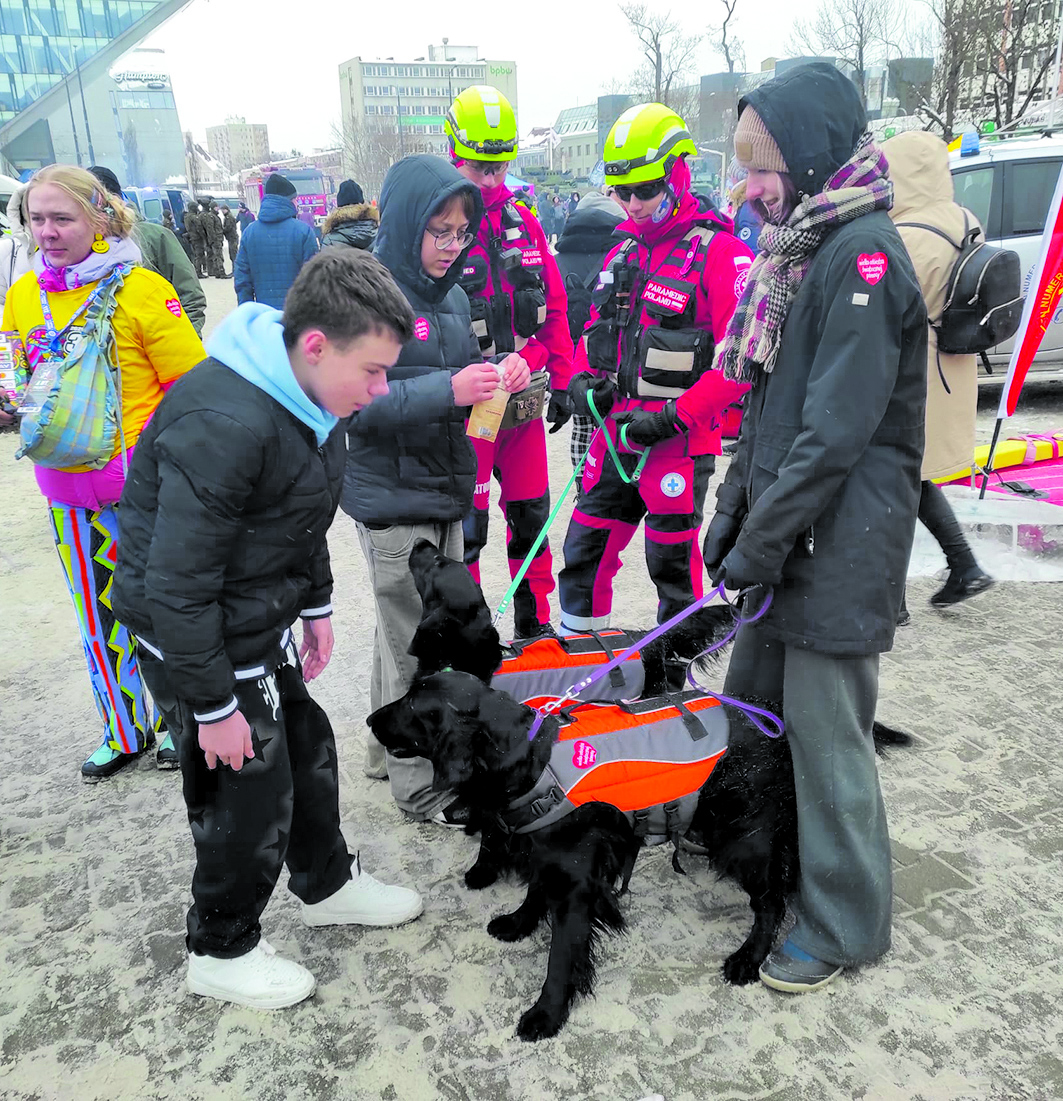 Im Zentrum Allensteins:  Die Spendensammlung des „Großen Orchesters der Weihnachtshilfe“ fand diesmal zur Unterstützung für Kinder mit gastroenterologischen Erkrankungen statt   