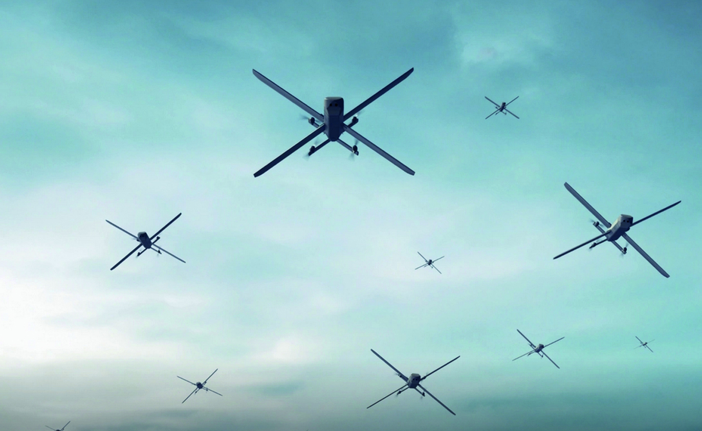 Achtung, die Drohnen kommen: Ein Schwarm HX-2 integriert mit ISR- und Artilleriesystemen sowie existierender Gefechtsmanagementsoftware vom Münchner KI- und Drohnen-Unternehmen Helsing