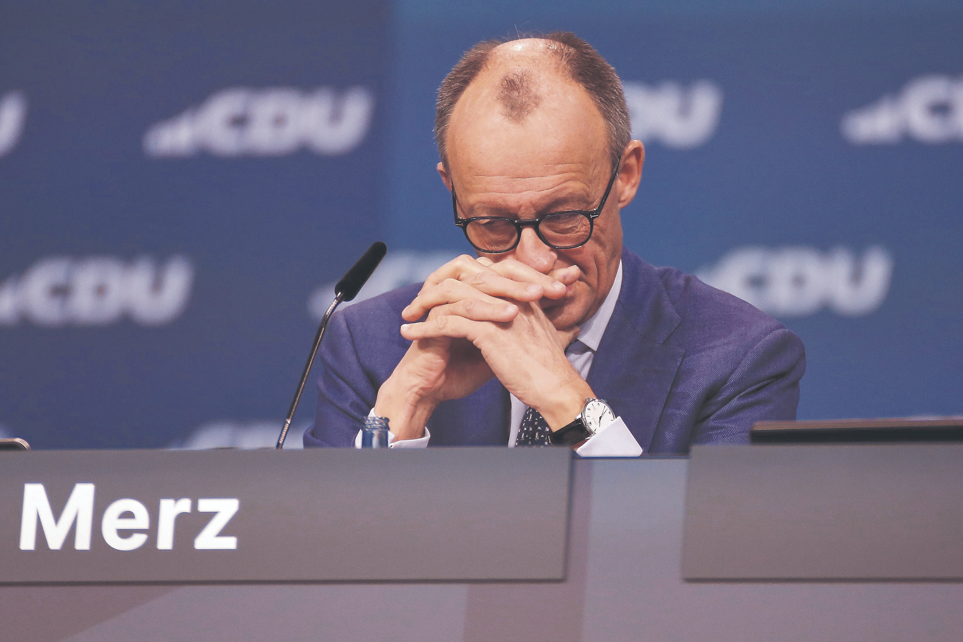 Unterschätzt oder doch überfordert? Bundeskanzler Friedrich Merz zeigte sich auf dem CDU-Parteitag insbesondere rhetorisch sehr handzahm. Also fragt man sich auch deshalb: Hat er sein Pulver schon verschossen, ist er von der frech-dreisten kleinen SPD ber
