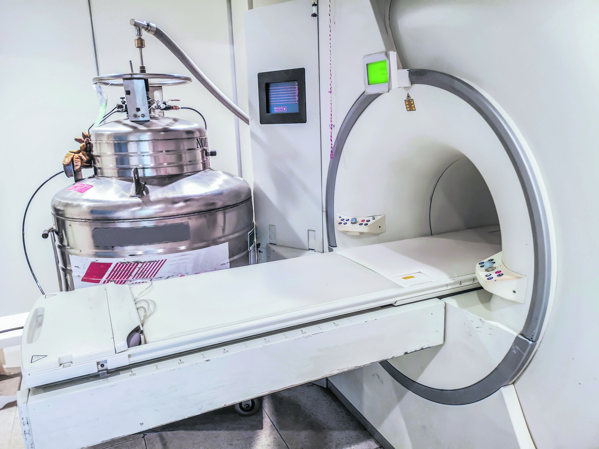 Auch im medizinischen Bereich ist Helium extrem wichtig, wie hier beim MRT, wo das Edelgas mithilft, ein Bild zu erzeugen