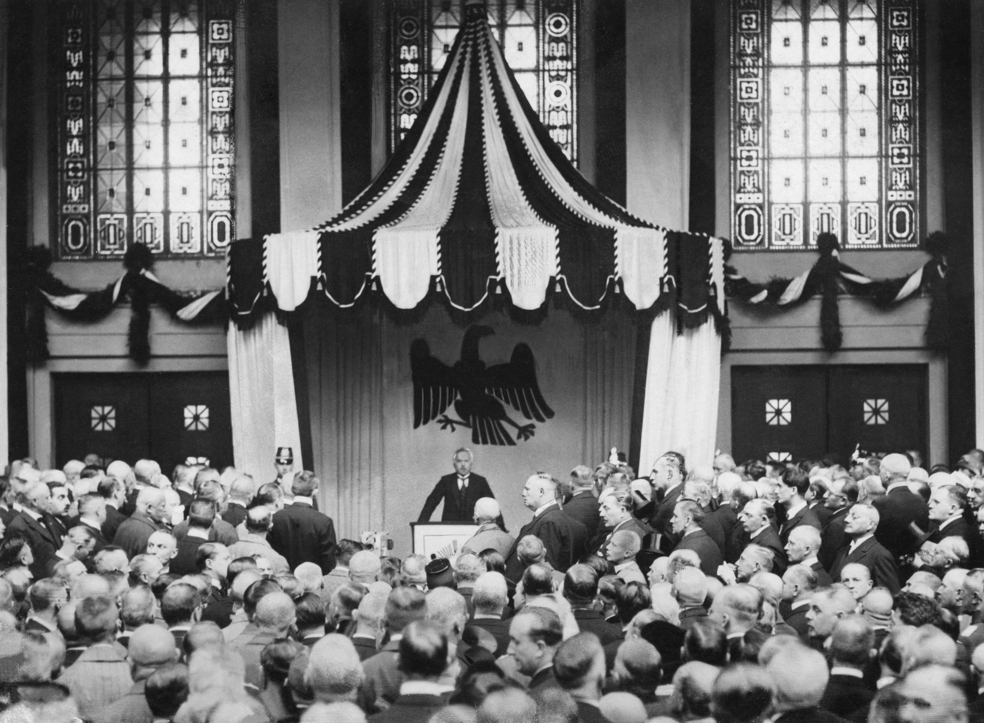 Der preußische Innenminister Carl Severing eröffnet die Große Polizei-Ausstellung vom 25. September bis 17. Oktober 1926