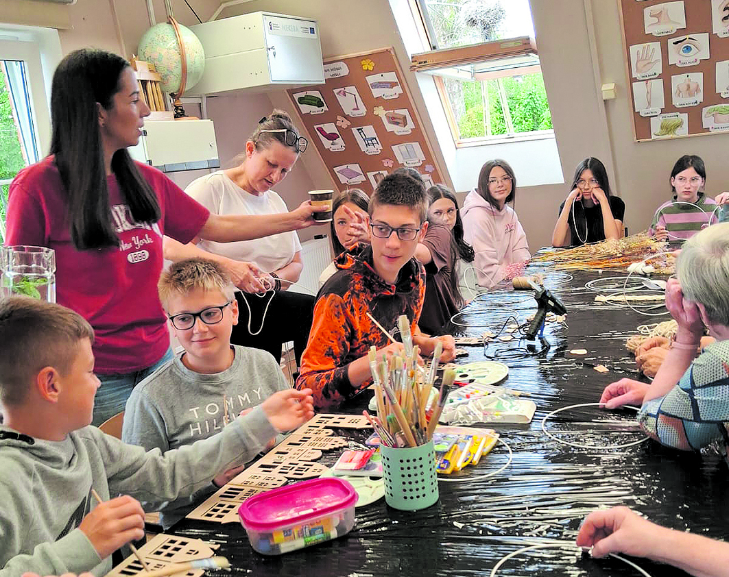 80-Jahre-Schule-in-Freudenberg-Ein-Jubil-um-als-identit-tsstiftende-Br-cke